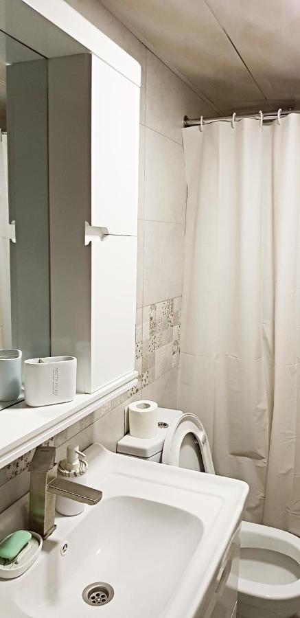 Bright And Cozy Apartment On Aghmashenebeli Avenue Tiflis Dış mekan fotoğraf